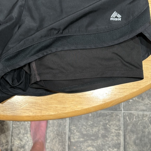 Reebok Black Shorts - Picture 2 of 6